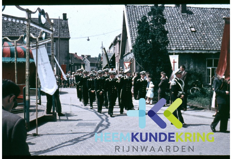 Processie Lobith 1957 Coll. G.B.Janssen (1)